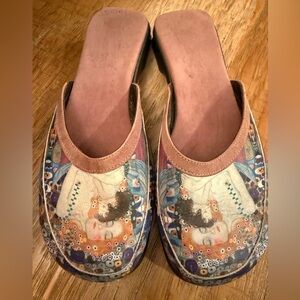 Icon Gustav Klimt Artistic Women's Slip-On Shoes